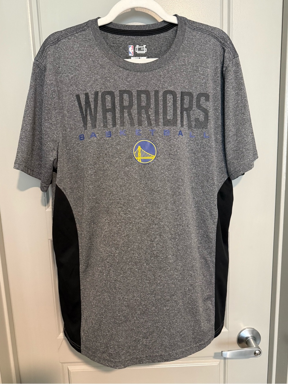 NBA Golden State Warriors Gray Short-Sleeve Performance Tee - Size Large